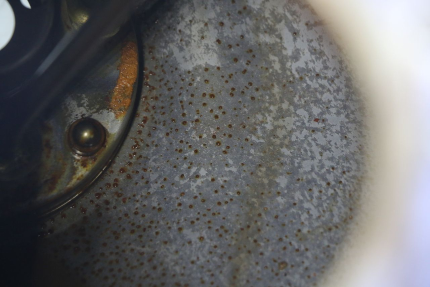 photo de BRANDSTOFTANK YAMAHA YZF R1 1000 (2007 - 2008) - Zoom op gebruiksstaat