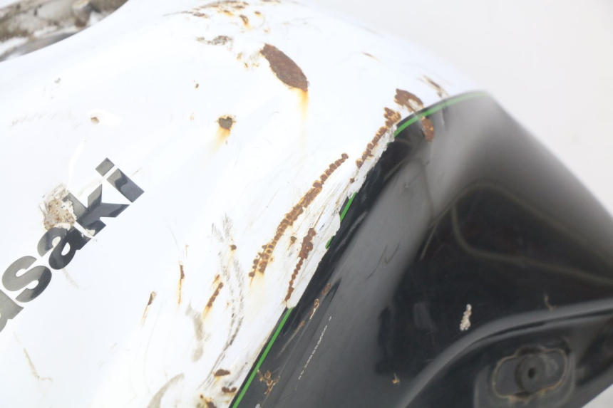photo de BRANDSTOFTANK KAWASAKI Z 750 (2007 - 2013) - Kenmerkende details