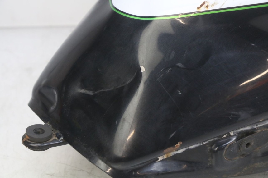 photo de BRANDSTOFTANK KAWASAKI Z 750 (2007 - 2013) - Alternatieve hoek
