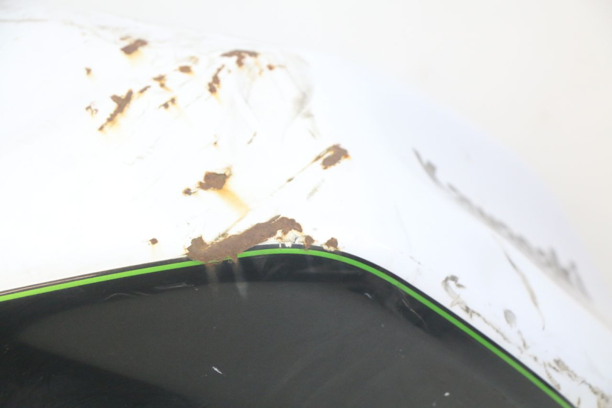 photo de BRANDSTOFTANK KAWASAKI Z 750 (2007 - 2013) - Zoom op kwaliteit