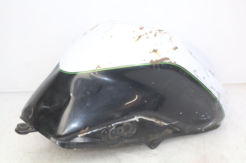 photo de BRANDSTOFTANK KAWASAKI Z 750 (2007 - 2013) - Profielaanzicht