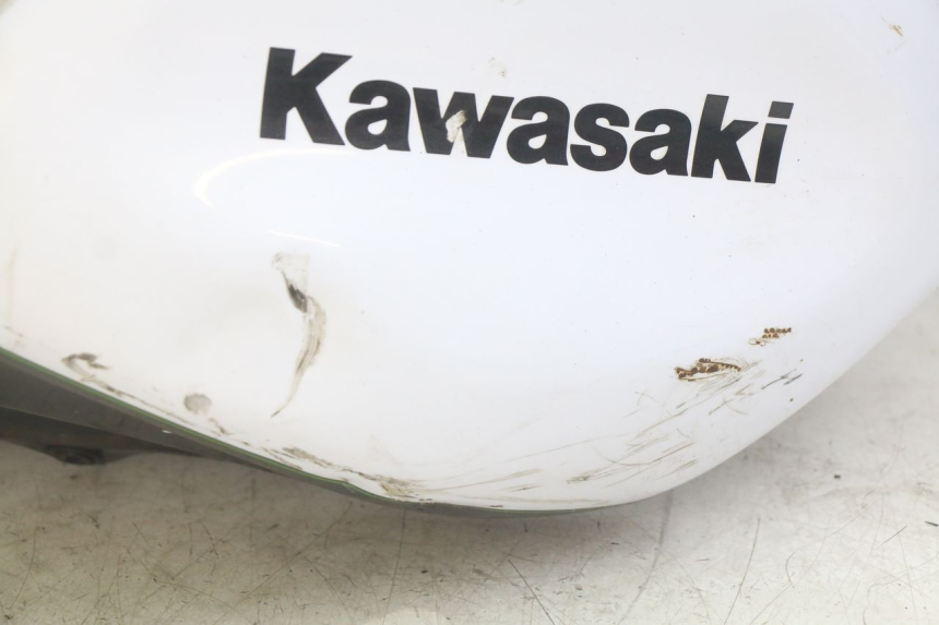 photo de BRANDSTOFTANK KAWASAKI Z 750 (2007 - 2013) - Andere kijkhoek