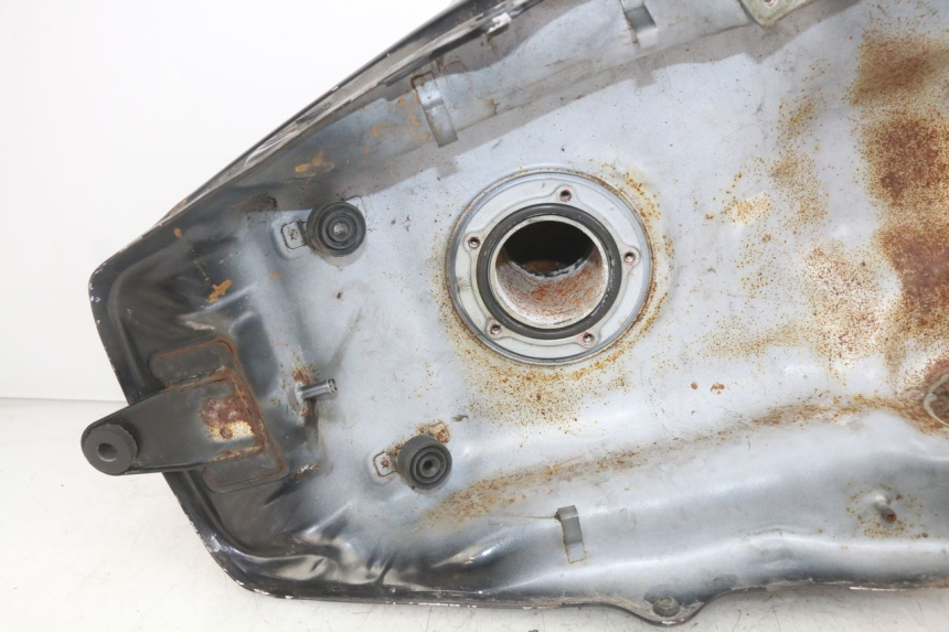 photo de BRANDSTOFTANK KAWASAKI Z 750 (2007 - 2013) - Andere kijkhoek