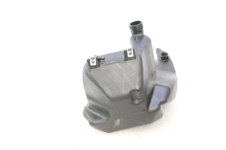 photo de BRANDSTOFTANK PIAGGIO ZIP 2T 50 (2009 - 2019) - Bevestigingspunten