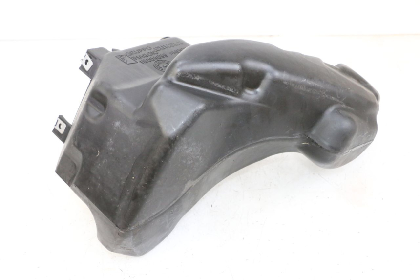 photo de BRANDSTOFTANK PIAGGIO ZIP 4T 50 (2018 - 2020) - Detail van het onderdeel