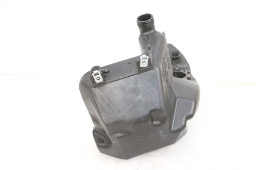 photo de BRANDSTOFTANK PIAGGIO ZIP 4T 50 (2018 - 2020) - Bevestigingspunten