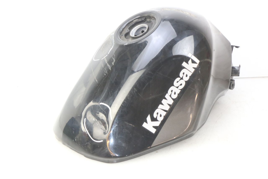 photo de BRANDSTOFTANK KAWASAKI ZZR 600 (1995 - 2004) - Markeringen en referenties