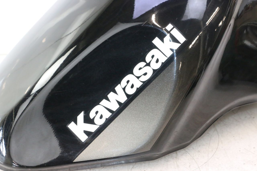 photo de BRANDSTOFTANK KAWASAKI ZZR 600 (1995 - 2004) - Overzicht