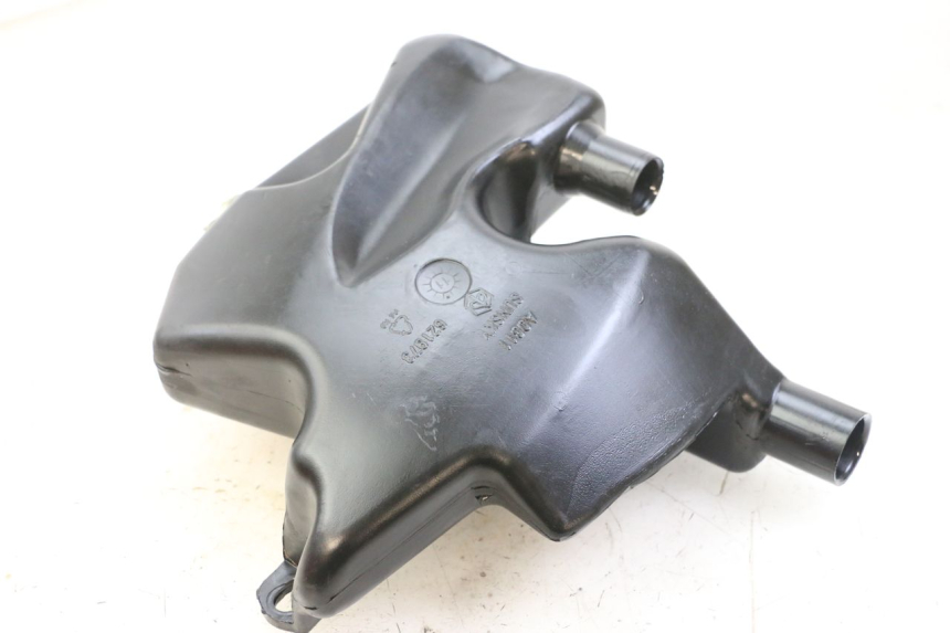 photo de OLIEBEHUIZING PIAGGIO FLY 2T 50 (2004 - 2017) - Hoofdaanzicht