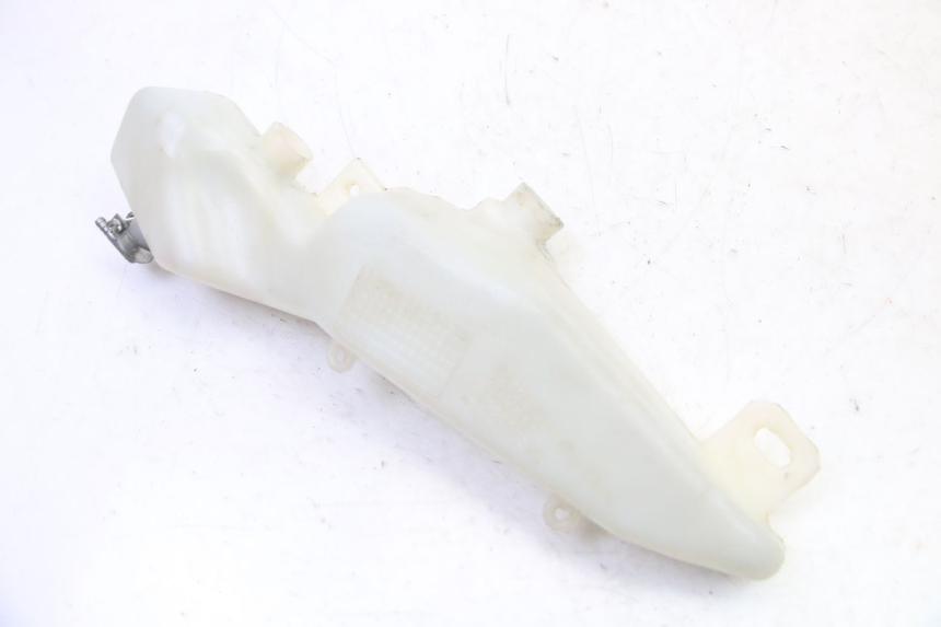 photo de OLIEBEHUIZING PIAGGIO NEW TYPHOON 50 (2018 - 2021) - Hoofdaanzicht