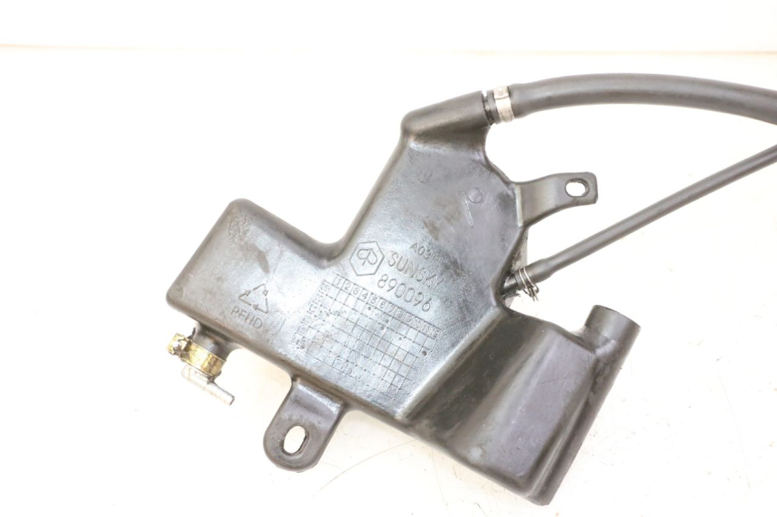 photo de OLIEBEHUIZER PIAGGIO NEW TYPHOON 50 (2010 - 2017) - Staat van het oppervlak