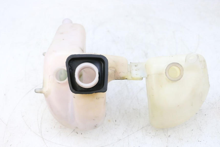 photo de OLIEBEHUIZING HONDA NSR R 125 (1994 - 2003) - Hoofdaanzicht