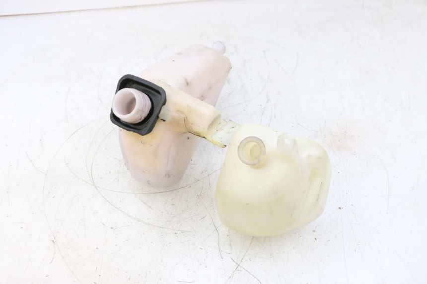 photo de OLIEBEHUIZING HONDA NSR R 125 (1994 - 2003) - Technische close-up