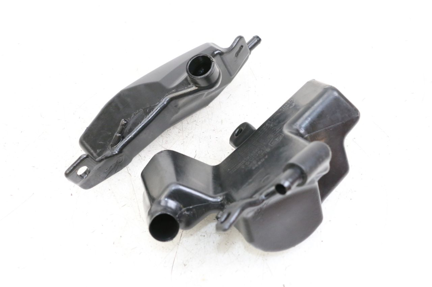 photo de OLIEBEHUIZER APRILIA SR MOTARD 50 (2012 - 2018) - Detail van het onderdeel