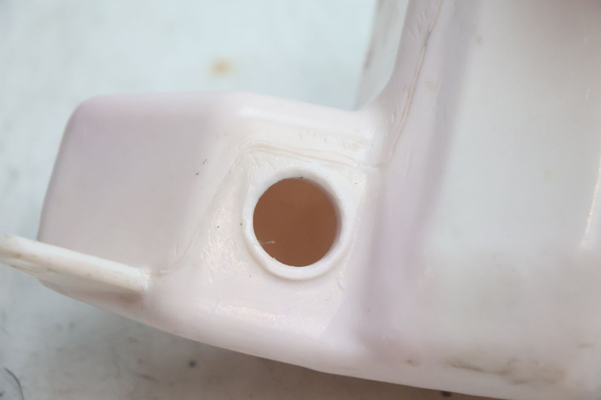 photo de OLIETANK PEUGEOT STREETZONE NAKED 2T 50 (2014 - 2018) - Detail van het onderdeel