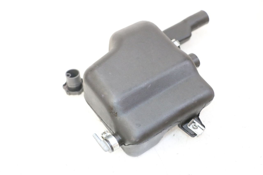 photo de OLIEBEHUIZING PIAGGIO VESPA S 2T 50 (2007 - 2014) - Andere kijkhoek