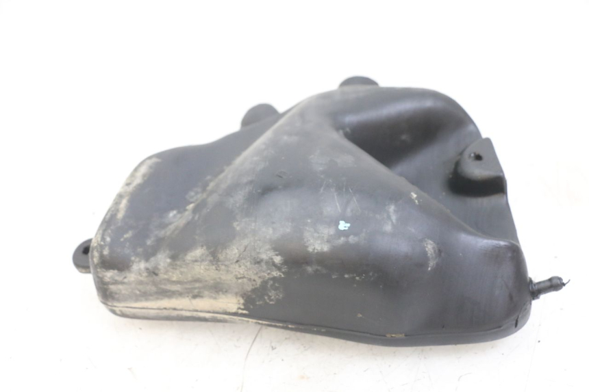 photo de OLIEBEHUIZER PEUGEOT XP6 50 (1997 - 2003) - Andere kijkhoek