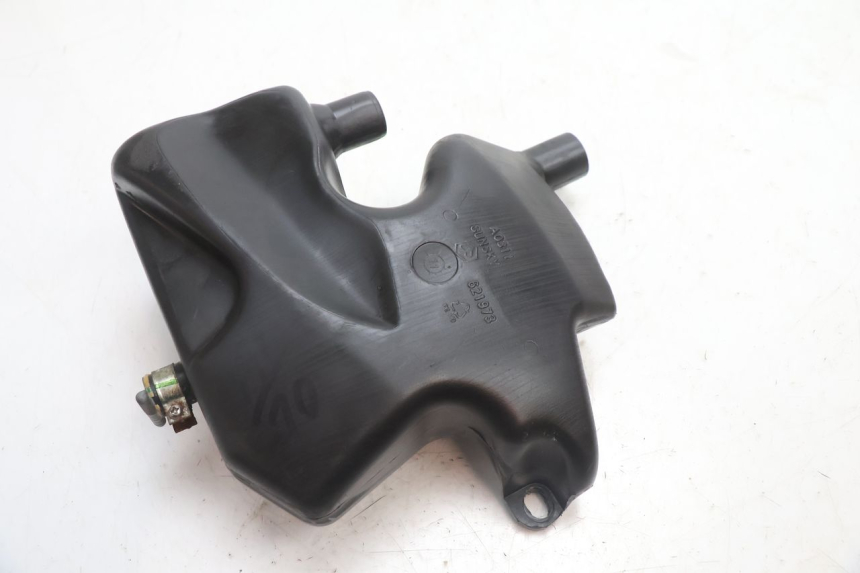 photo de OLIEBEHUIZING PIAGGIO ZIP 2T 50 (2009 - 2019) - Hoofdaanzicht