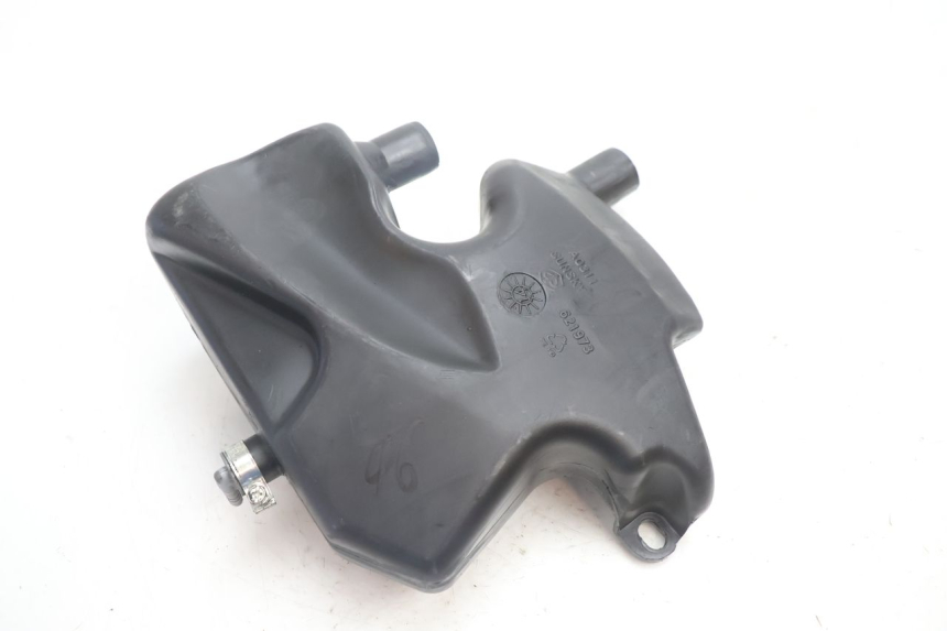 photo de OLIEBEHUIZING PIAGGIO ZIP 2T 50 (2009 - 2019) - Hoofdaanzicht