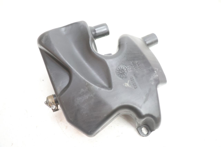 photo de OLIEBEHUIZING PIAGGIO ZIP 2T 50 (2009 - 2019) - Hoofdaanzicht