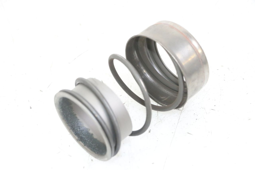 photo de DRUKVEER PEUGEOT ELYSTAR 125 (2002 - 2007) - Detail van het onderdeel