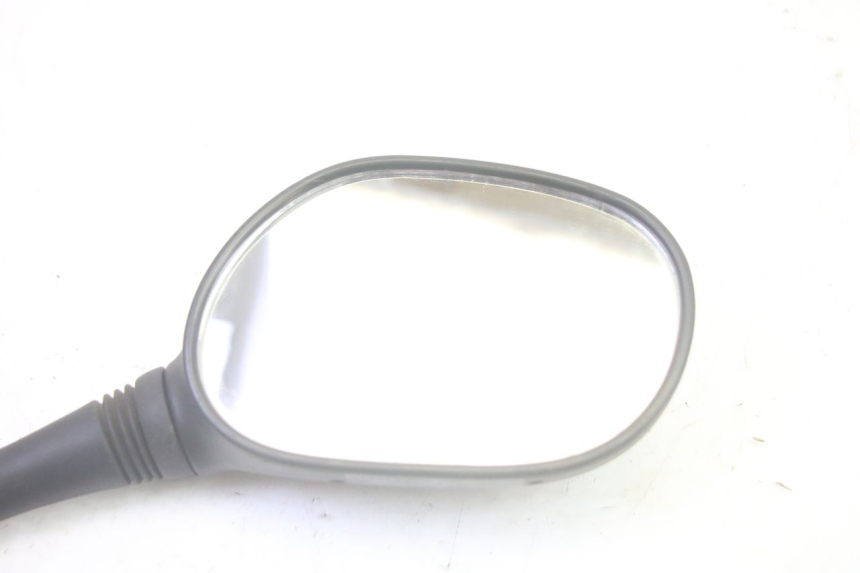 photo de RECHTER SPIEGEL SUZUKI BURGMAN 125 (2007 - 2014) - Zoom op gebruiksstaat