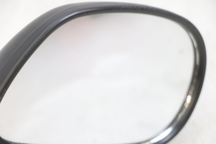 photo de RECHTER SPIEGEL PEUGEOT KISBEE 4T 50 (2018 - 2022) - Detail van het onderdeel