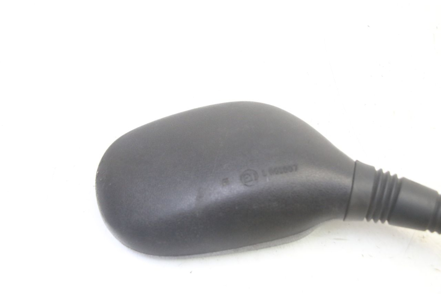 photo de RECHTER SPIEGEL PIAGGIO MP3 RL 250 (2006 - 2010) - Bevestigingspunten