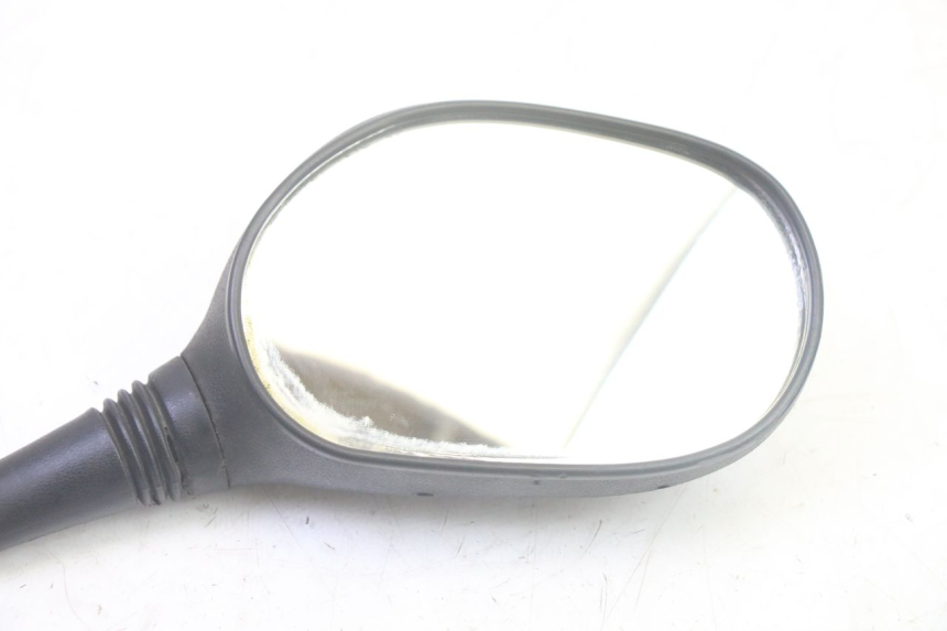 photo de RECHTER SPIEGEL PIAGGIO MP3 125 (2006 - 2014) - Zoom op gebruiksstaat