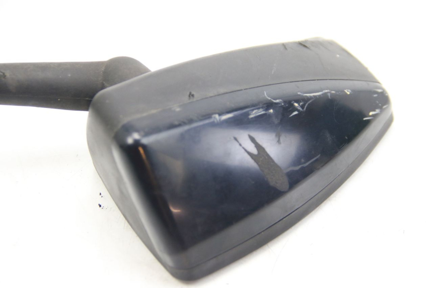 photo de RECHTER SPIEGEL PEUGEOT SATELIS COMPRESSOR K15 125 (2006 - 2009) - Zoom op gebruiksstaat