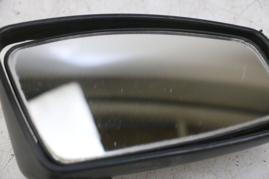 photo de RECHTER SPIEGEL PEUGEOT SATELIS 125 (2013 - 2018) - Bevestigingspunten