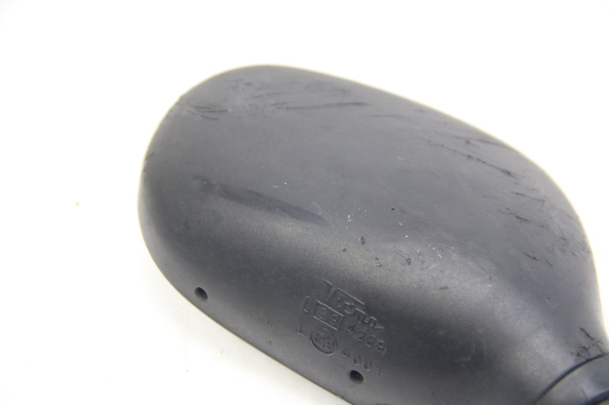 photo de RECHTER SPIEGEL SUZUKI SIXTEEN 125 (2008 - 2010) - Zoom op gebruiksstaat