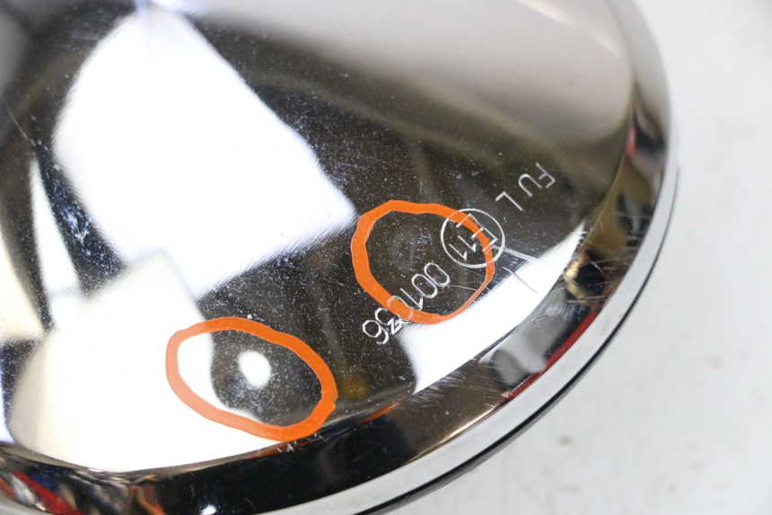 photo de RECHTER SPIEGEL PIAGGIO VESPA GTS SUPER IE 125 (2009 - 2016) - Staat van het oppervlak