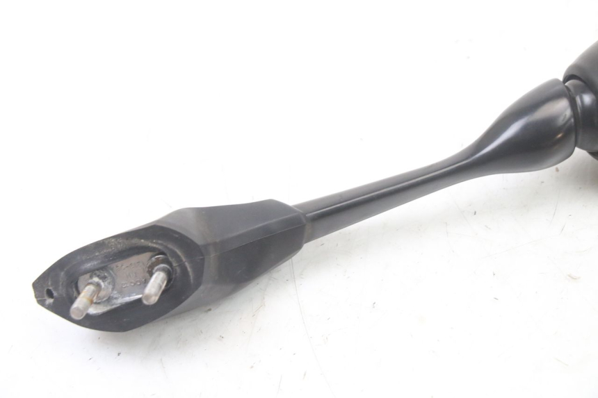 photo de RECHTER SPIEGEL YAMAHA FZS FAZER 600 (2001 - 2003) - Zoom op gebruiksstaat