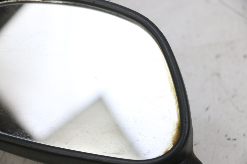 photo de LINKER SPIEGEL PEUGEOT KISBEE 4T 50 (2010 - 2017) - Zoom op gebruiksstaat