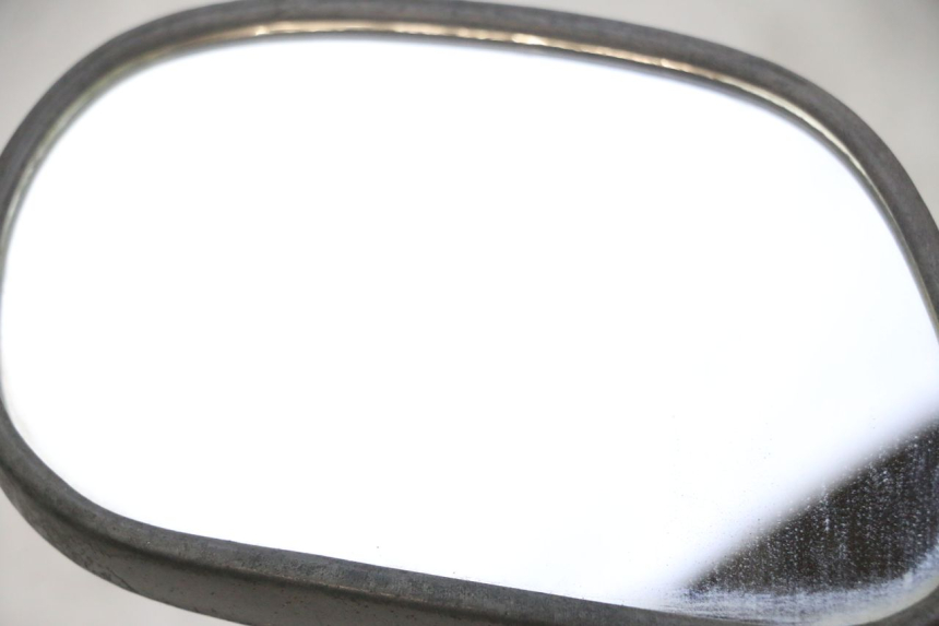 photo de LINKER SPIEGEL PEUGEOT KISBEE 4T 50 (2010 - 2017) - Detail van het onderdeel