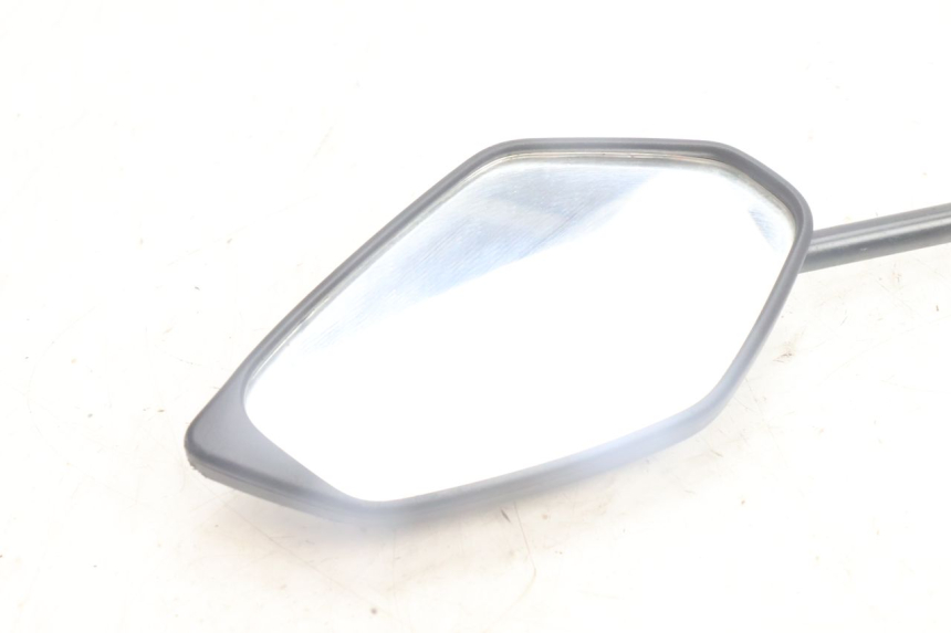 photo de LINKER SPIEGEL YAMAHA N-MAX NMAX 125 (2021 - 2024) - Detail van het onderdeel