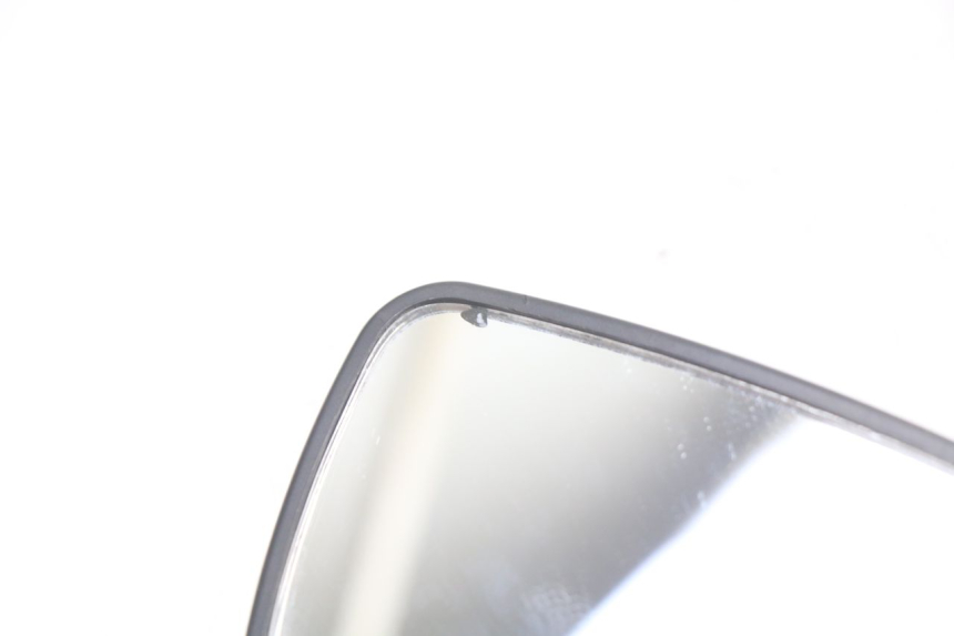 photo de LINKER SPIEGEL PEUGEOT TWEET 125 (2018 - 2021) - Zoom op gebruiksstaat