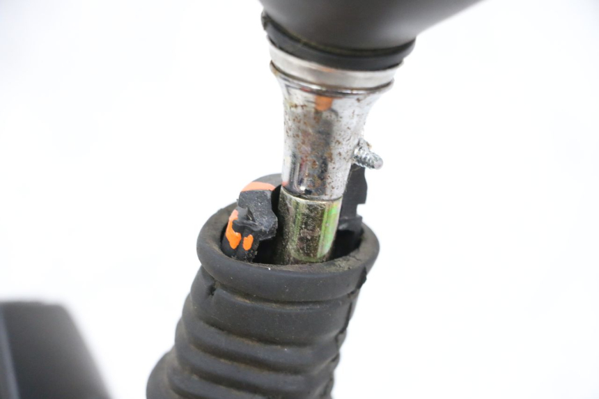 photo de LINKER SPIEGEL PIAGGIO X8 125 (2004 - 2007) - Zoom op gebruiksstaat