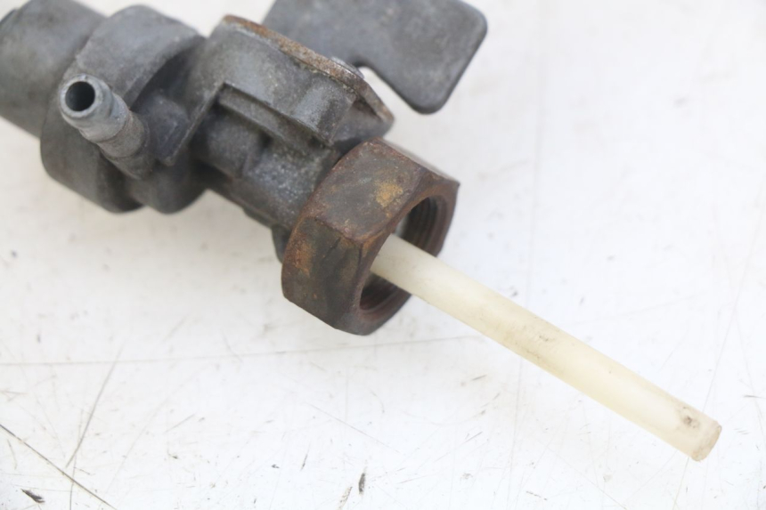 photo de TANKKRAAN HONDA CM 125 (1983 - 2003) - Detail van het onderdeel