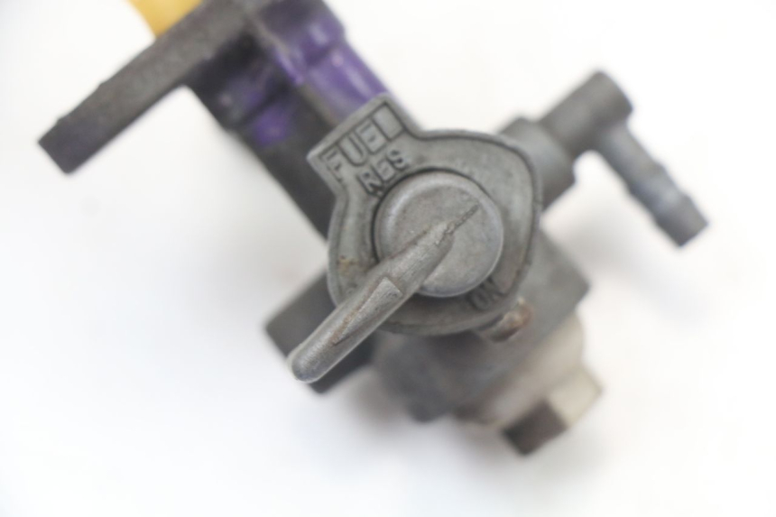 photo de TANKKRAAN SUZUKI GN 125 (1997 - 2000) - Detail van het onderdeel