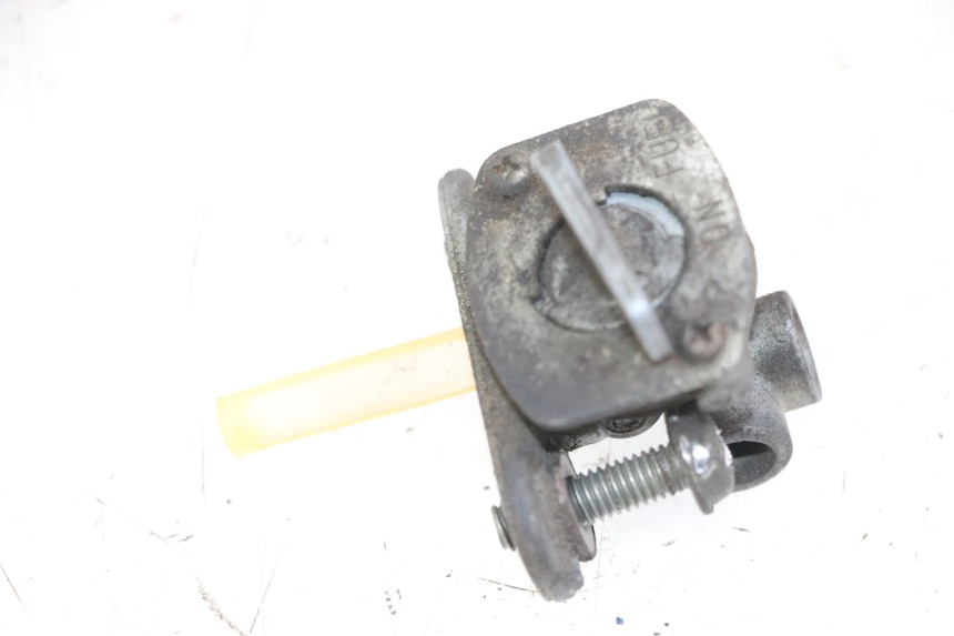 photo de TANKKRAAN YAMAHA FZS FAZER 600 (2001 - 2003) - Zoom op gebruiksstaat