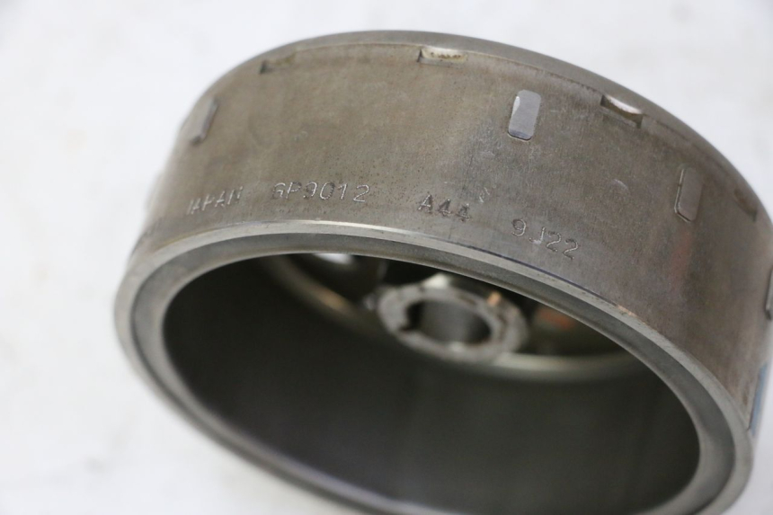 photo de ROTOR SUZUKI BURGMAN 125 (2007 - 2014) - Detail van het onderdeel