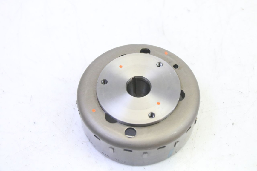 photo de ROTOR SUZUKI BURGMAN 125 (2007 - 2014) - Detail van het onderdeel