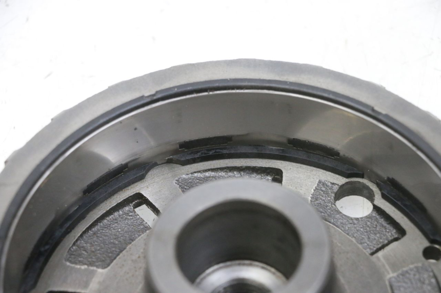 photo de ROTOR SUZUKI BURGMAN 650 (2013 - 2020) - Detail van het onderdeel