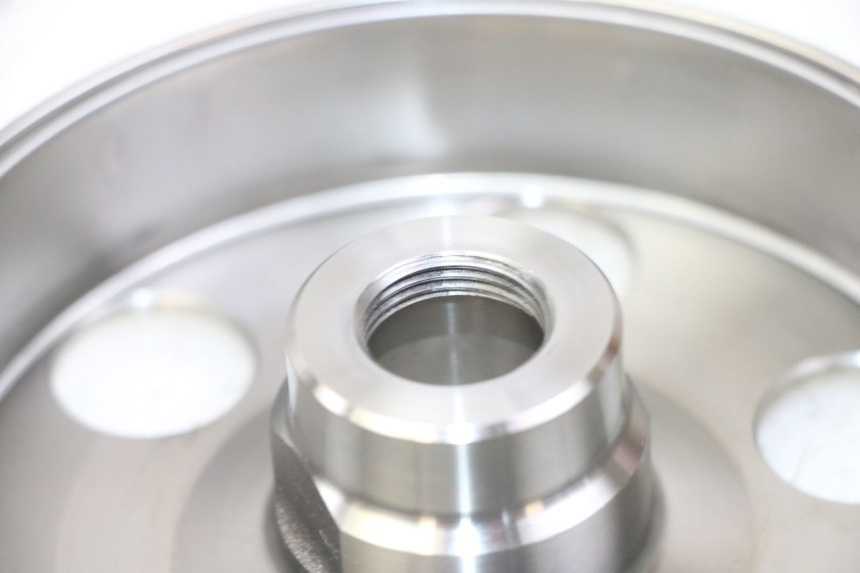 photo de ROTOR HONDA CB R 1000 (2018 - 2023) - Technische close-up