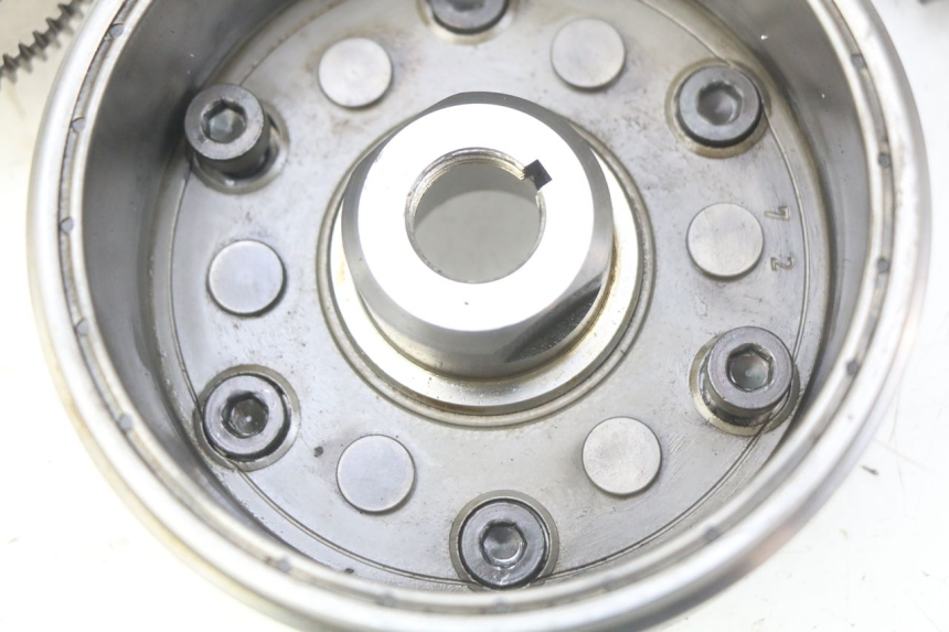 photo de ROTOR HONDA CBF 500 (2004 - 2007) - Detail van het onderdeel