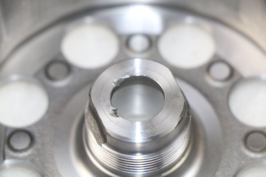 photo de ROTOR SUZUKI GSR 600 (2005 - 2012) - Bevestigingspunten