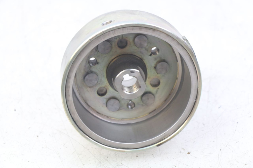 photo de ROTOR YAMAHA SR 125 (1982 - 2003) - Detail van het onderdeel