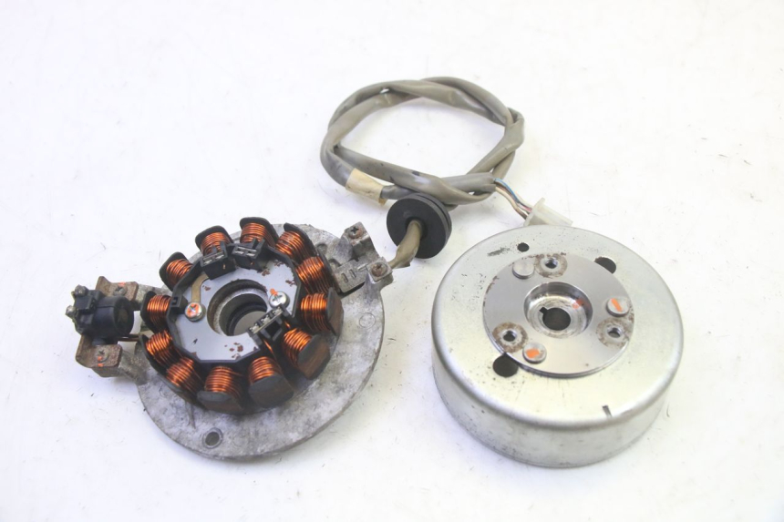 photo de ROTOR STATOREN MBK BOOSTER SPIRIT 50 (2004 - 2017) - Hoofdaanzicht